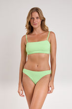Laad de afbeelding in de Gallery-viewer, Model Front: Rio De Sol Set Set Sand-Menta Bandeau-Reto Nice-Fio