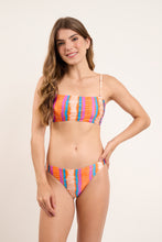 Laad de afbeelding in de Gallery-viewer, Model Front: Rio De Sol Set Set Stripes Bandeau-Reto Essential-Comfy