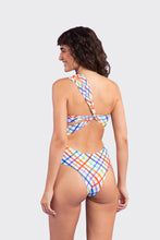 Laad de afbeelding in de Gallery-viewer, Model Back: Rio De Sol One-Piece Square Santorini