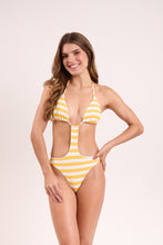Laad de afbeelding in de Gallery-viewer, Model Front: Rio De Sol One-Piece Sunshine Becky