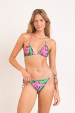 Laad de afbeelding in de Gallery-viewer, Model Front: Rio De Sol Top Top Parrots Frufru