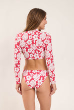 Laad de afbeelding in de Gallery-viewer, Model Back: Rio De Sol Top Top Pua-Hibiscus Reef
