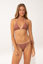 Laad de afbeelding in de Gallery-viewer, Model Front: Wednesday In Hawaii By Rio De Sol Bottom Bottom Kiko-Coco Kaleia