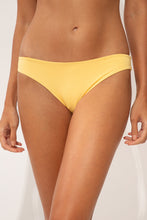 Laad de afbeelding in de Gallery-viewer, Gallery: Wednesday In Hawaii By Rio De Sol Bottom Bottom Lilikoi Waikiki