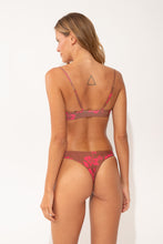 Laad de afbeelding in de Gallery-viewer, Model Back: Wednesday In Hawaii By Rio De Sol Bottom Bottom Pua-Coco-Guava Sunset