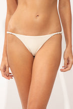 Laad de afbeelding in de Gallery-viewer, Gallery: Rio De Sol Bottom Bottom Malibu-Natural Essential-Noa
