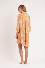 Laad de afbeelding in de Gallery-viewer, Model Back: Rio De Sol Kaftans / Cover Ups Sahari Chemise Gabriele
