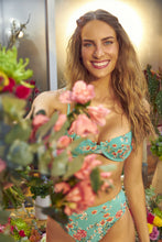 Laad de afbeelding in de Gallery-viewer, Image 12: Rio De Sol Set Set Botanic Balconet Hotpant-Cos
