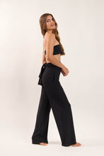Laad de afbeelding in de Gallery-viewer, Image 03: Rio De Sol Beach Trousers Black Pants Knot
