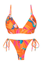 Laad de afbeelding in de Gallery-viewer, Product Front: Rio De Sol Set Set Orange-Bloom Tri-Cos Ibiza
