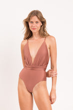 Laad de afbeelding in de Gallery-viewer, Image 07: Rio De Sol One-Piece Shimmer-Copper New Vegas
