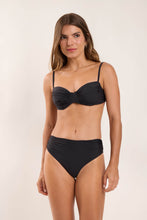 Laad de afbeelding in de Gallery-viewer, Model Front: Rio De Sol Top Top Nero Vickie
