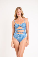 Laad de afbeelding in de Gallery-viewer, Model Front: Rio De Sol One-Piece Chuva Stella
