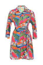 Laad de afbeelding in de Gallery-viewer, Product Front: Rio De Sol Shirtdress Jungle Chemise
