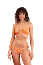 Laad de afbeelding in de Gallery-viewer, Model Front: Rio De Sol Set Set Trail-Orange Tank-Tie Ibiza-Comfy
