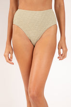 Laad de afbeelding in de Gallery-viewer, Gallery: Rio De Sol Bottom Bottom Brisa-Pistache Hotpants
