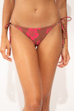 Laad de afbeelding in de Gallery-viewer, Gallery: Wednesday In Hawaii By Rio De Sol Bottom Bottom Pua-Coco-Guava Kaleia
