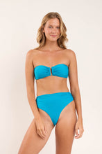Laad de afbeelding in de Gallery-viewer, Model Front: Rio De Sol Top Top Fluity-Navega Sara
