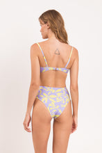 Laad de afbeelding in de Gallery-viewer, Model Back: Rio De Sol Top Top Glow Bandeau-Joy
