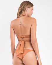 Laad de afbeelding in de Gallery-viewer, Image 05: Rio De Sol Set Set Nocciola Dune Cheeky-Fixa
