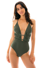 Laad de afbeelding in de Gallery-viewer, Model Front: Rio De Sol One-Piece Croco New Vegas
