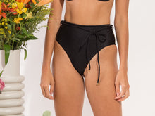 Laad de afbeelding in de Gallery-viewer, Image 11: Rio De Sol Bottom Bottom Shimmer-Black Belted-High-Waist
