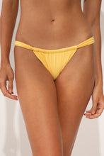 Laad de afbeelding in de Gallery-viewer, Gallery: Wednesday In Hawaii By Rio De Sol Bottom Bottom Lilikoi Waimea
