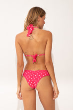 Laad de afbeelding in de Gallery-viewer, Model Back: Wednesday In Hawaii By Rio De Sol Top Top Kiko-Guava Mel
