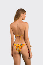 Laad de afbeelding in de Gallery-viewer, Model Back: Rio De Sol Bottom Bottom Stories Lacinho
