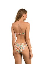 Laad de afbeelding in de Gallery-viewer, Model Back: Rio De Sol Set Set Boho Bandeau-Joy Ibiza-Comfy
