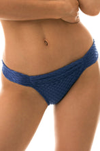 Laad de afbeelding in de Gallery-viewer, Gallery: Rio De Sol Bottom Bottom Kiwanda Denim Band Comfort
