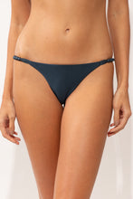 Laad de afbeelding in de Gallery-viewer, Gallery: Rio De Sol Bottom Bottom Shimmer-Shark Cheeky-Noa
