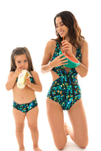 Laad de afbeelding in de Gallery-viewer, Model Back: Rio De Sol Girl's Two-Piece Luce Kids
