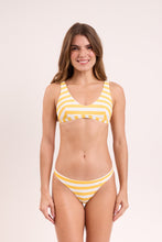 Laad de afbeelding in de Gallery-viewer, Model Front: Rio De Sol Top Top Sunshine Hera

