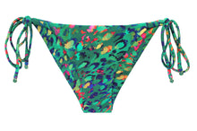 Laad de afbeelding in de Gallery-viewer, Product Front: Rio De Sol Bottom Bottom Wilds Cheeky-Tie
