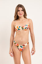 Laad de afbeelding in de Gallery-viewer, Model Front: Rio De Sol Top Top Picnic Kelli
