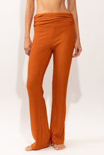Laad de afbeelding in de Gallery-viewer, Gallery: Rio De Sol Beach Trousers Ferrugo Murana Pants
