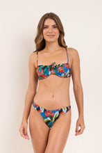 Laad de afbeelding in de Gallery-viewer, Model Front: Rio De Sol Top Top Flair Balconet-Tie
