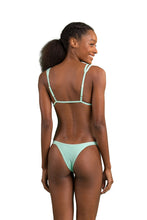 Laad de afbeelding in de Gallery-viewer, Model Back: Rio De Sol Top Top Malibu-Menta Tri-Duo
