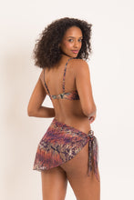Laad de afbeelding in de Gallery-viewer, Image 07: Rio De Sol Beach Skirt Cobra Mini-Sarong
