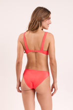 Laad de afbeelding in de Gallery-viewer, Model Back: Rio De Sol Set Set Malibu-Folia Amelia Essential-Comfy
