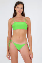 Laad de afbeelding in de Gallery-viewer, Model Front: Rio De Sol Bottom Bottom Lemon Ibiza-Comfy
