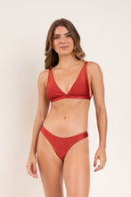 Laad de afbeelding in de Gallery-viewer, Model Front: Rio De Sol Bottom Bottom Shimmer-Liquor Nice-Fio
