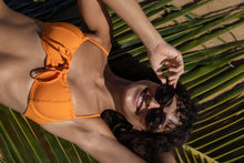 Laad de afbeelding in de Gallery-viewer, Image 07: Rio De Sol Top Top Dots-Mango Balconet-Tie
