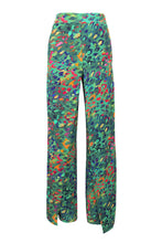 Laad de afbeelding in de Gallery-viewer, Product Front: Rio De Sol Beach Trousers Wilds Wide Pants
