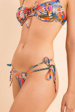 Laad de afbeelding in de Gallery-viewer, Image 08: Rio De Sol Top Top Jungle Balconet-Tie
