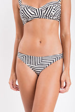 Laad de afbeelding in de Gallery-viewer, Image 09: Rio De Sol Bottom Bottom Collage Essential-Comfy
