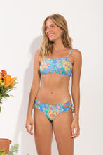 Laad de afbeelding in de Gallery-viewer, Model Front: Rio De Sol Bottom Bottom Treetop Madrid
