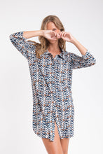 Laad de afbeelding in de Gallery-viewer, Image 08: Rio De Sol Shirtdress Ikat Chemise
