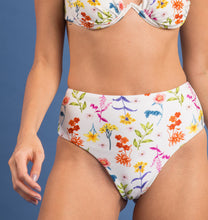 Laad de afbeelding in de Gallery-viewer, Image 10: Rio De Sol Bottom Bottom Countryside Hotpants
